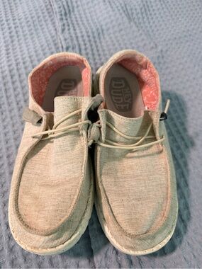 Hey Dude Lightweight Beige Slip-On Shoes with Pink Lining